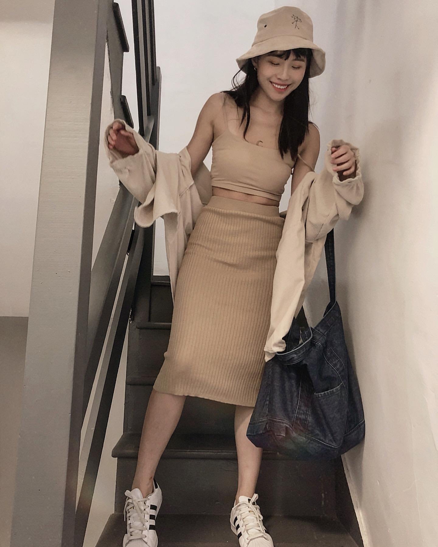 Sexy sexy sister Lina burning curvature makes no trick.-第1章-图片2