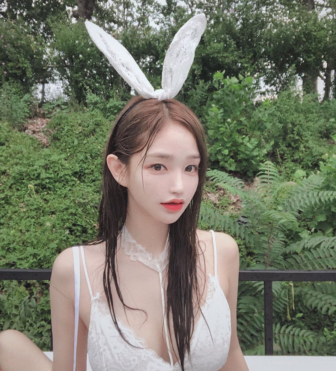 逆天鉛筆腿一看正面更胸 超辣身材藏不住-第1章-图片4