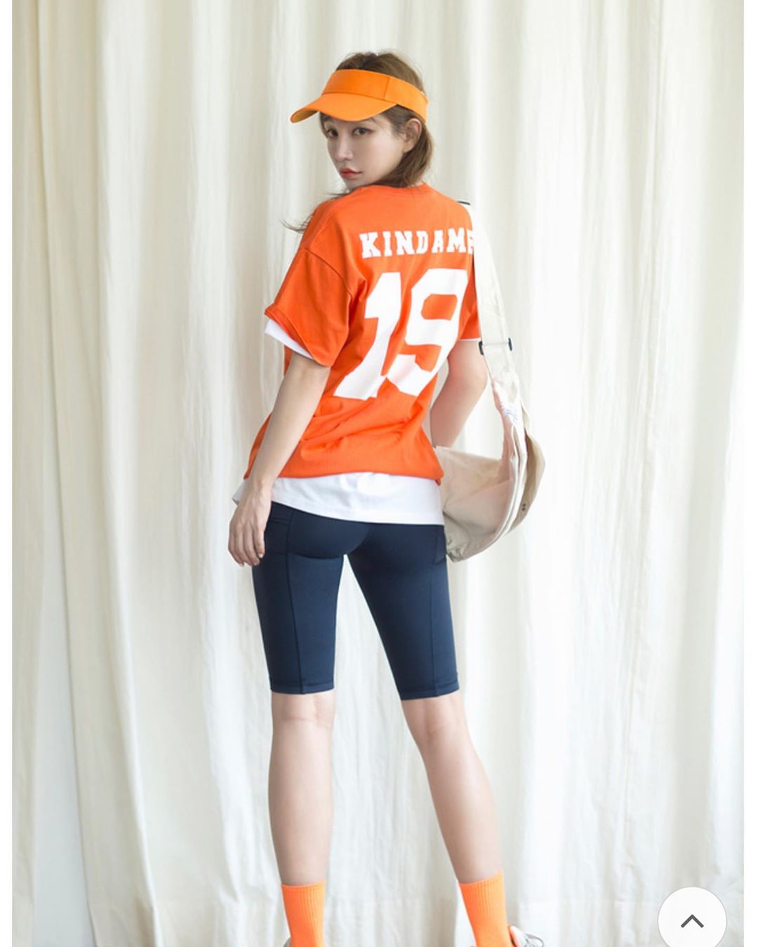 逆天鉛筆腿一看正面更胸 超辣身材藏不住-第1章-图片11