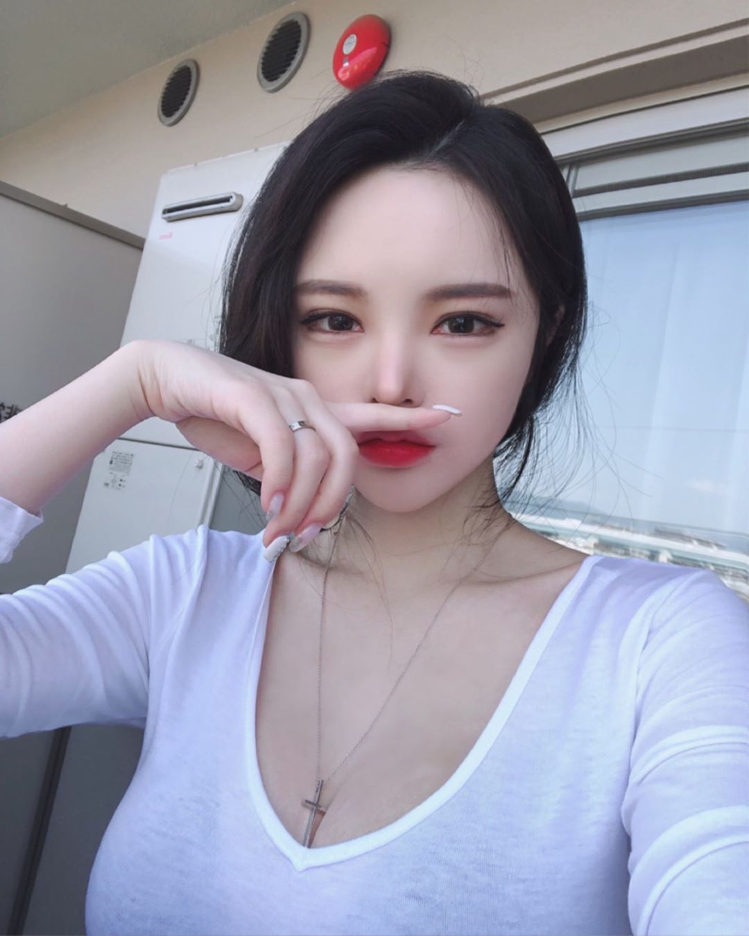 乳量豐沛美乳小甜心 解放深溝好養眼-第1章-图片7