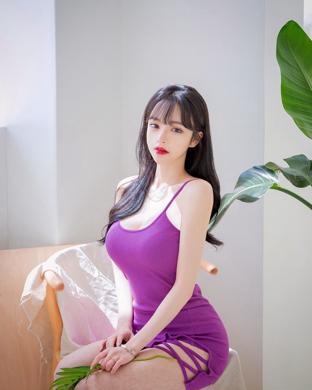 乳量豐沛美乳小甜心 解放深溝好養眼-第1章-图片9