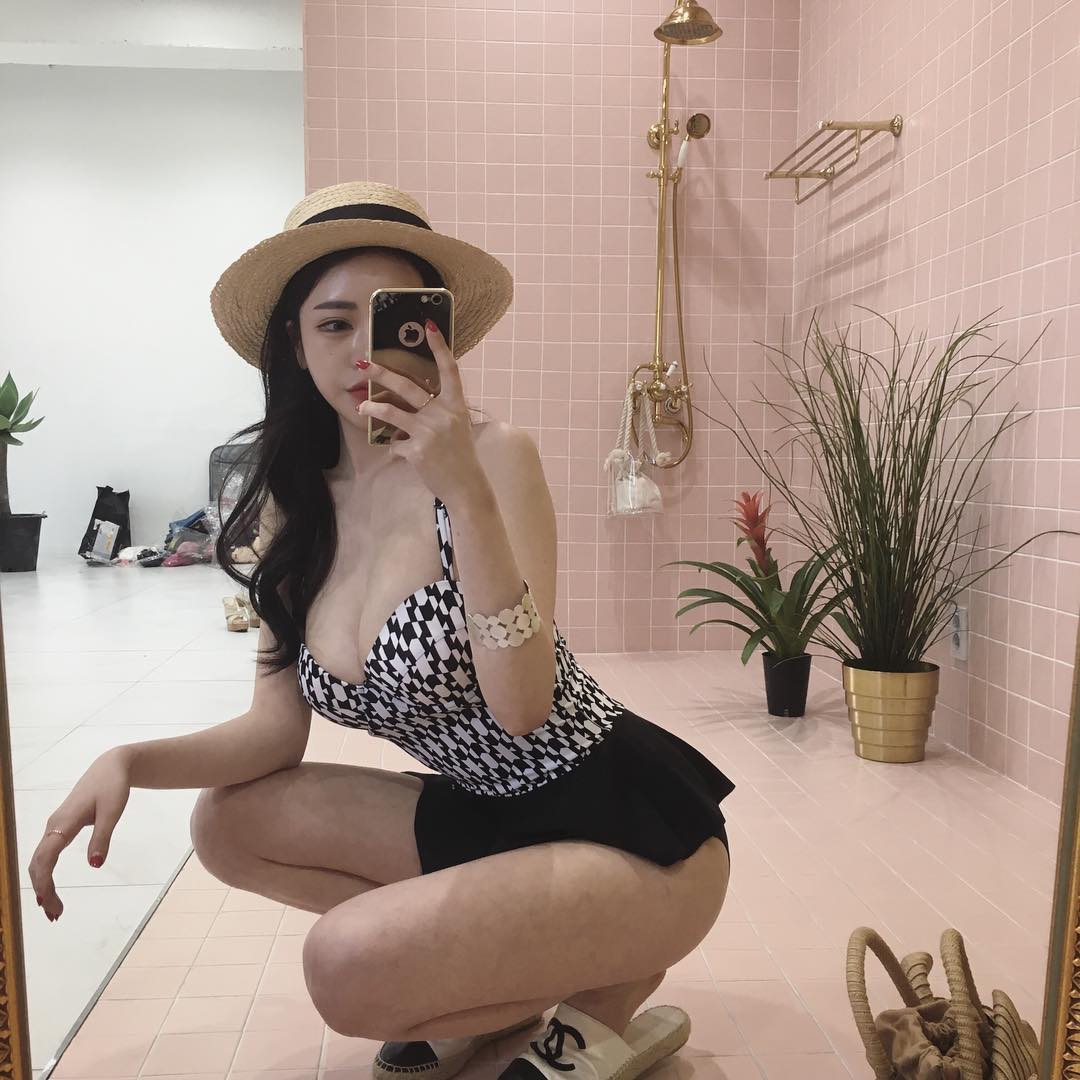 乳量豐沛美乳小甜心 解放深溝好養眼-第1章-图片16