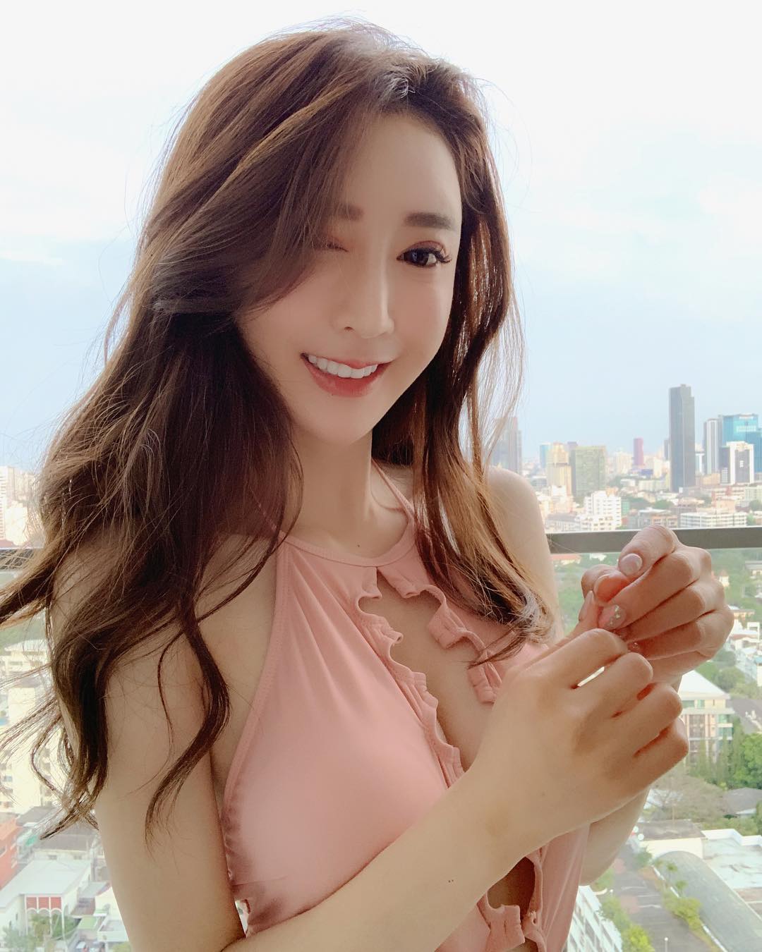 天氣熱就是要秀身材呀~ 霈霈 Aki Chen-第1章-图片18