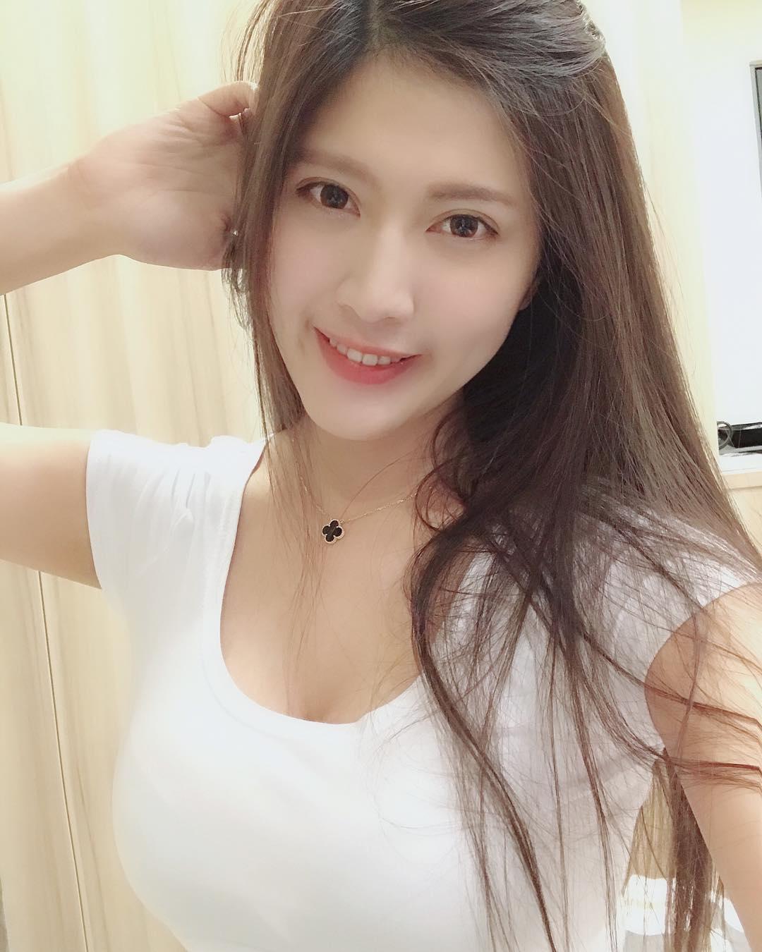 庭羽Doris 極致深V讓你一路相隨-第1章-图片6