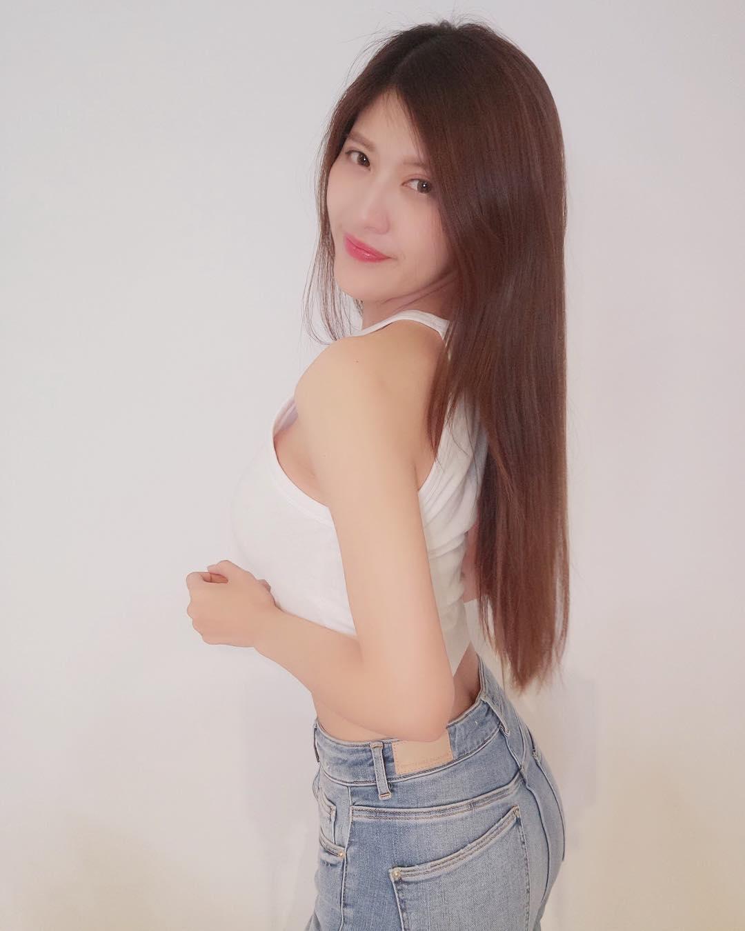 庭羽Doris 極致深V讓你一路相隨-第1章-图片18