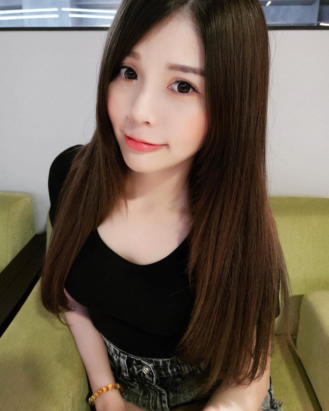 High face value sweet live broadcast Lord Zhao, the house men can't get to come to the chest.-第1章-图片20