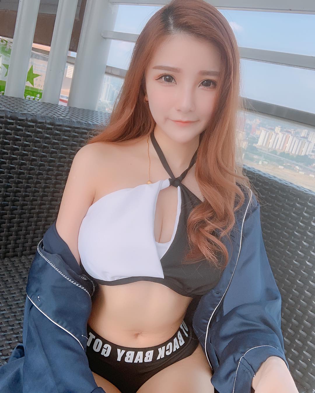 珊珊~ 大是一種自然流露 而不是刻意擠弄-第1章-图片18