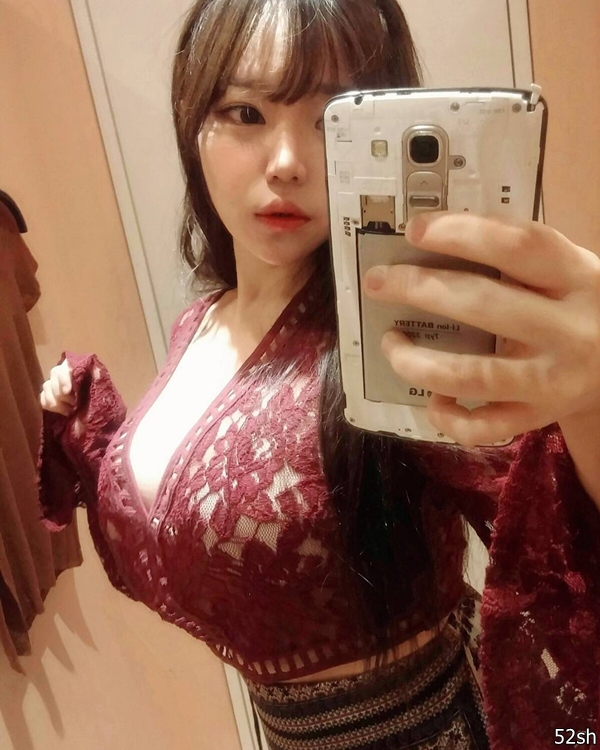 韓國爆乳嫩模 Yeriel-第1章-图片3