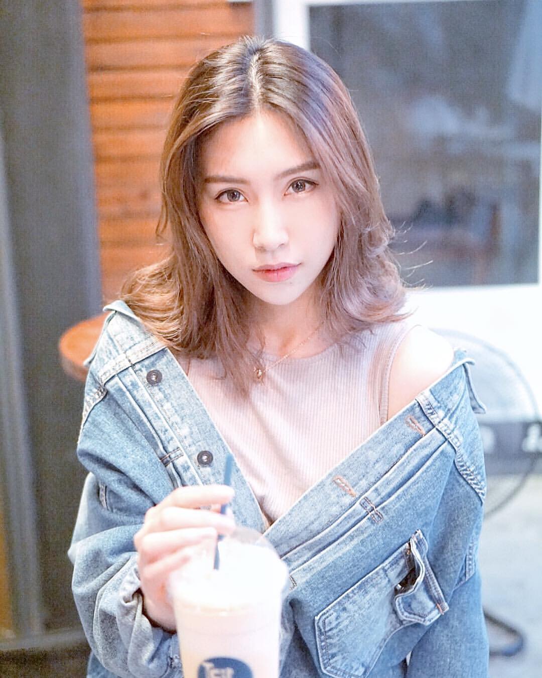 D奶女神艾蜜茶李超萌娃娃音一開口瞬間融化你的心-第1章-图片9