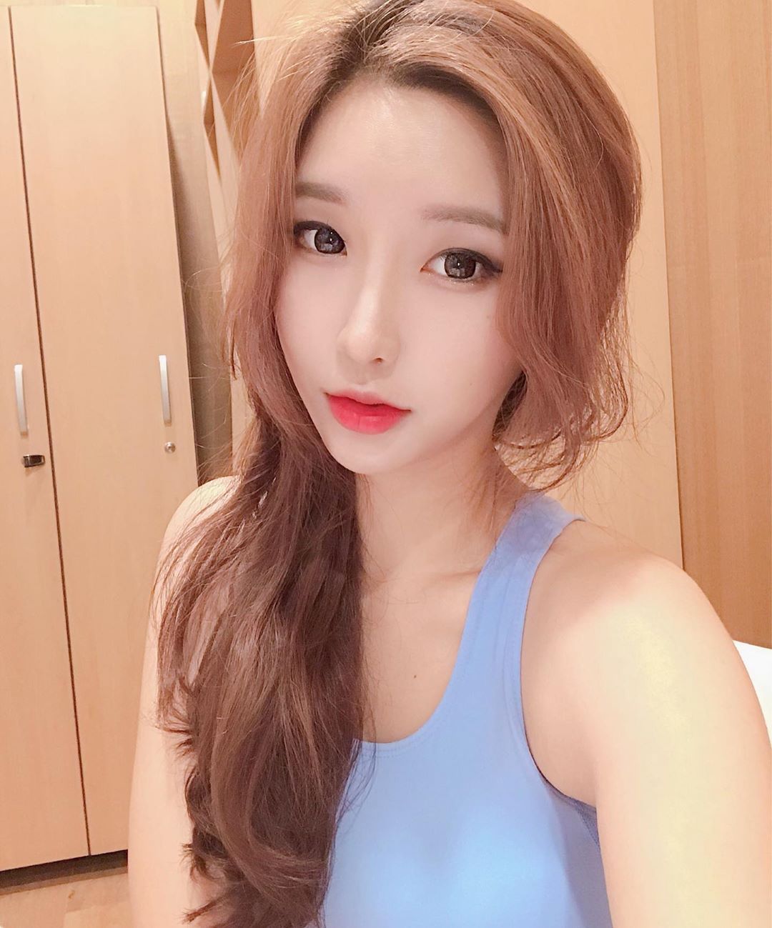 成熟美風格韓姐 渾圓胸型超搶眼引人遐想-第1章-图片2