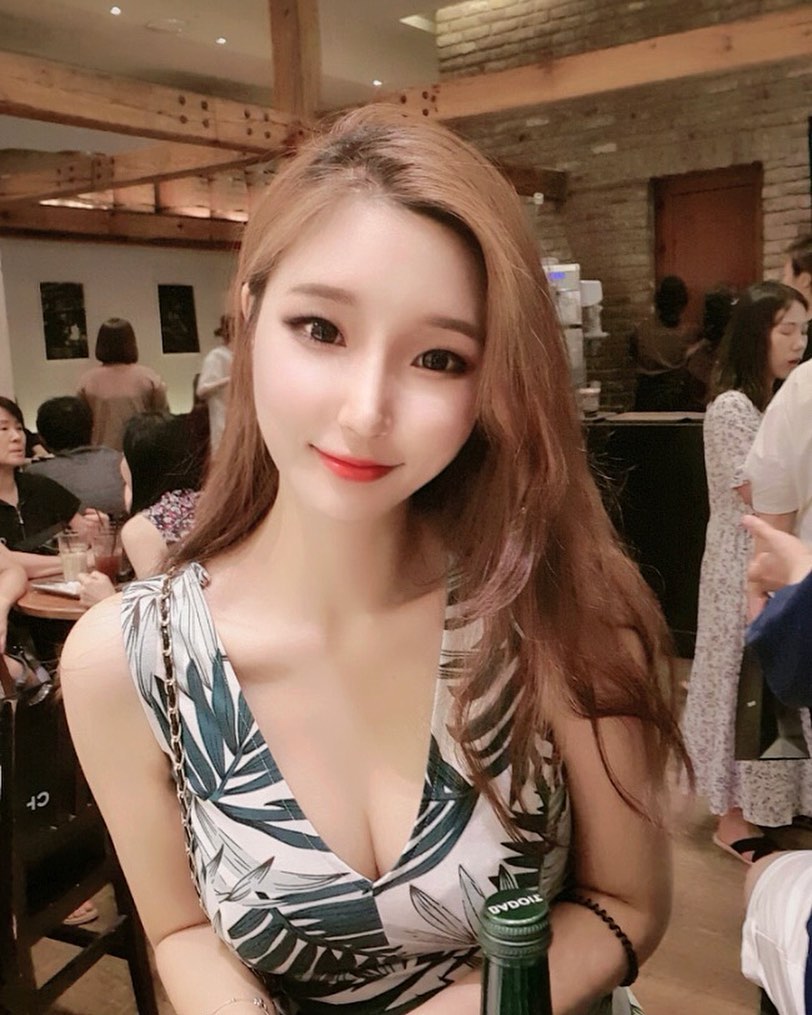 成熟美風格韓姐 渾圓胸型超搶眼引人遐想-第1章-图片3