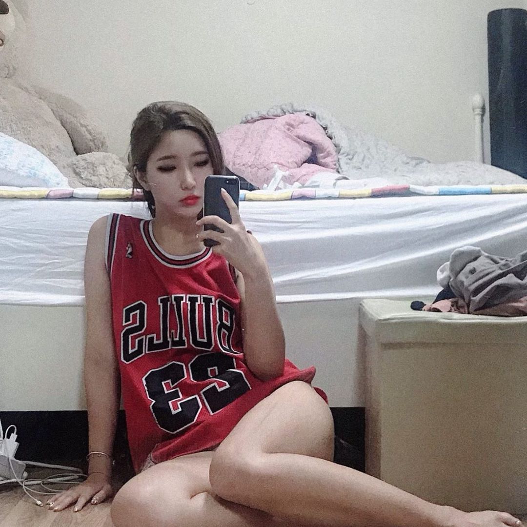 成熟美風格韓姐 渾圓胸型超搶眼引人遐想-第1章-图片8