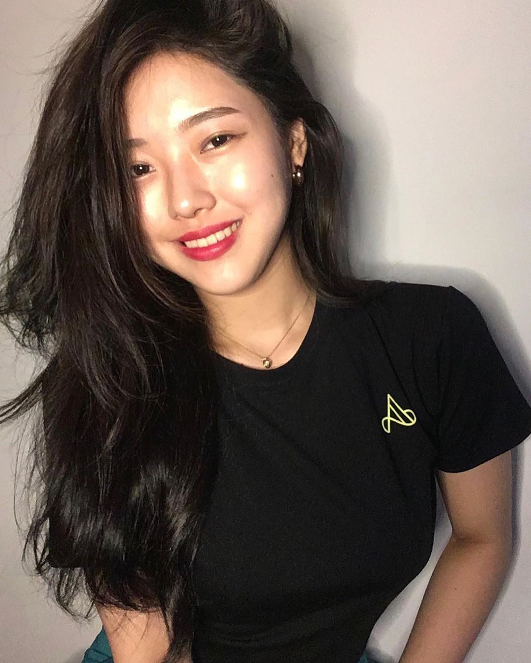 無暇神顏值一個笑容 挺出傲人身材讓網友躁動-第1章-图片7