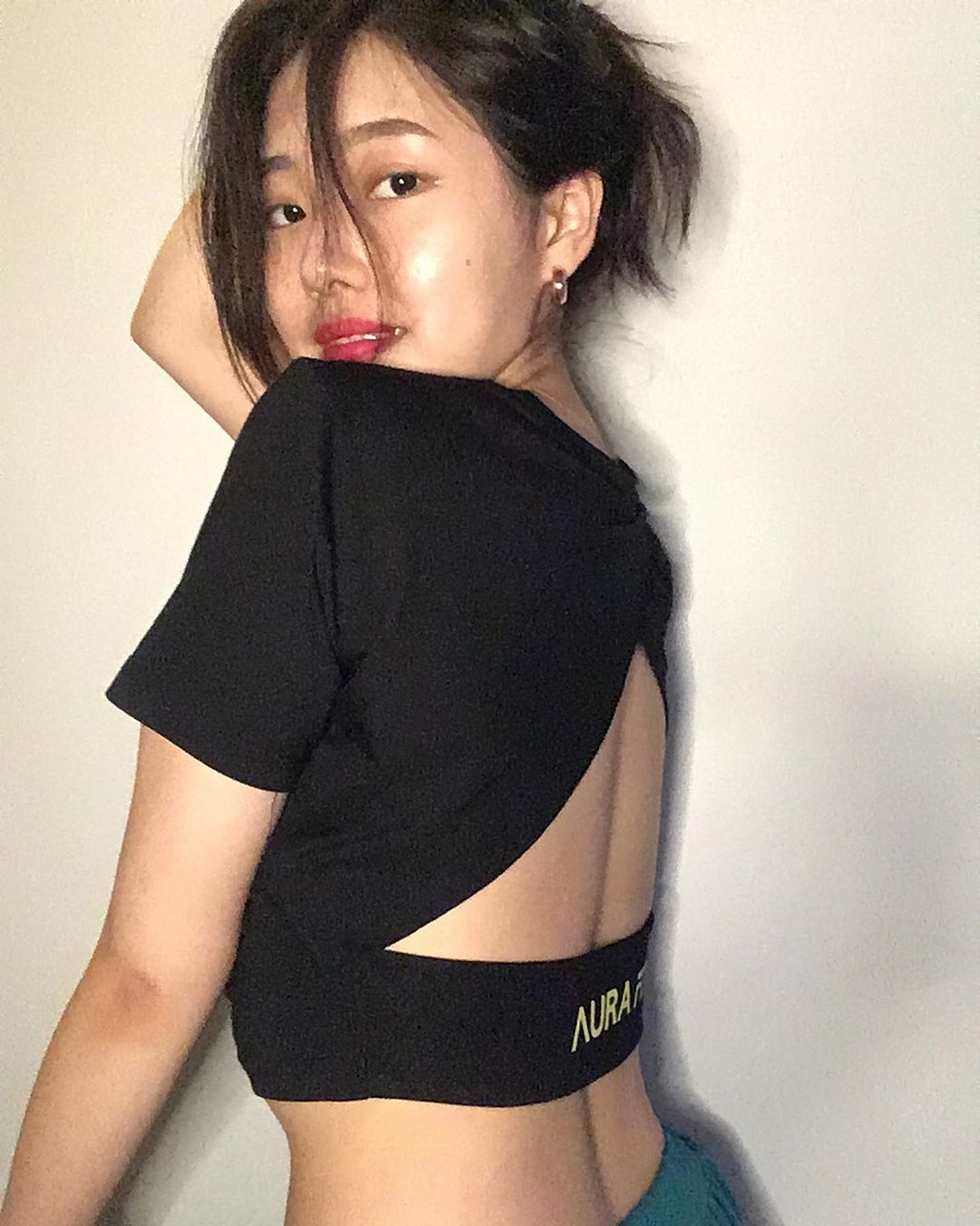 無暇神顏值一個笑容 挺出傲人身材讓網友躁動-第1章-图片8