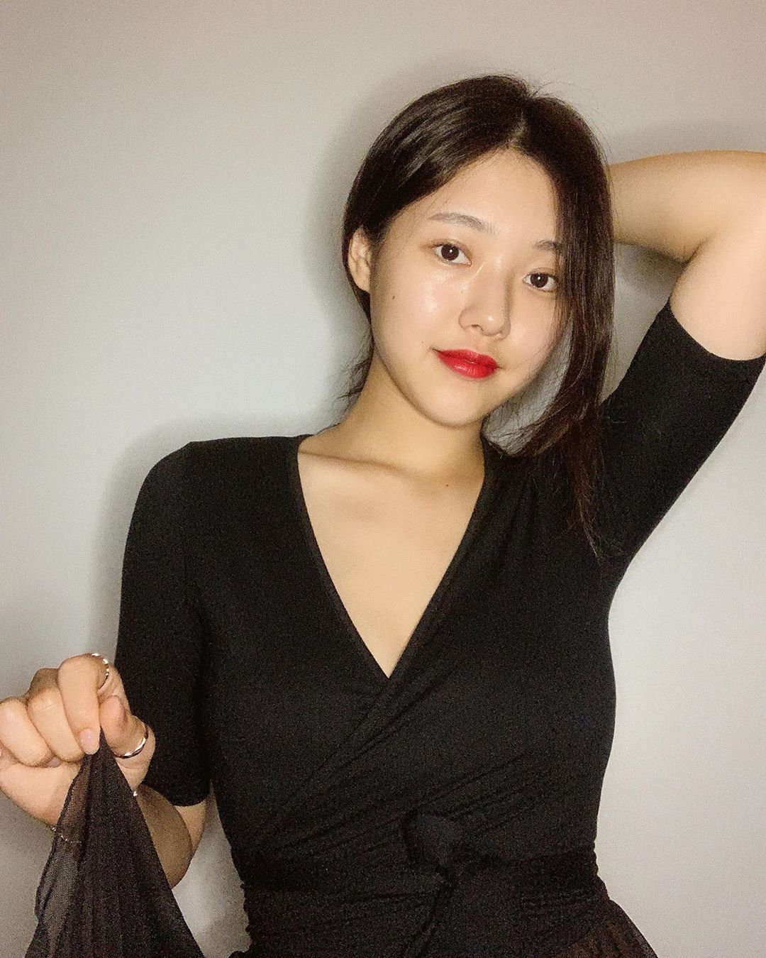 無暇神顏值一個笑容 挺出傲人身材讓網友躁動-第1章-图片12