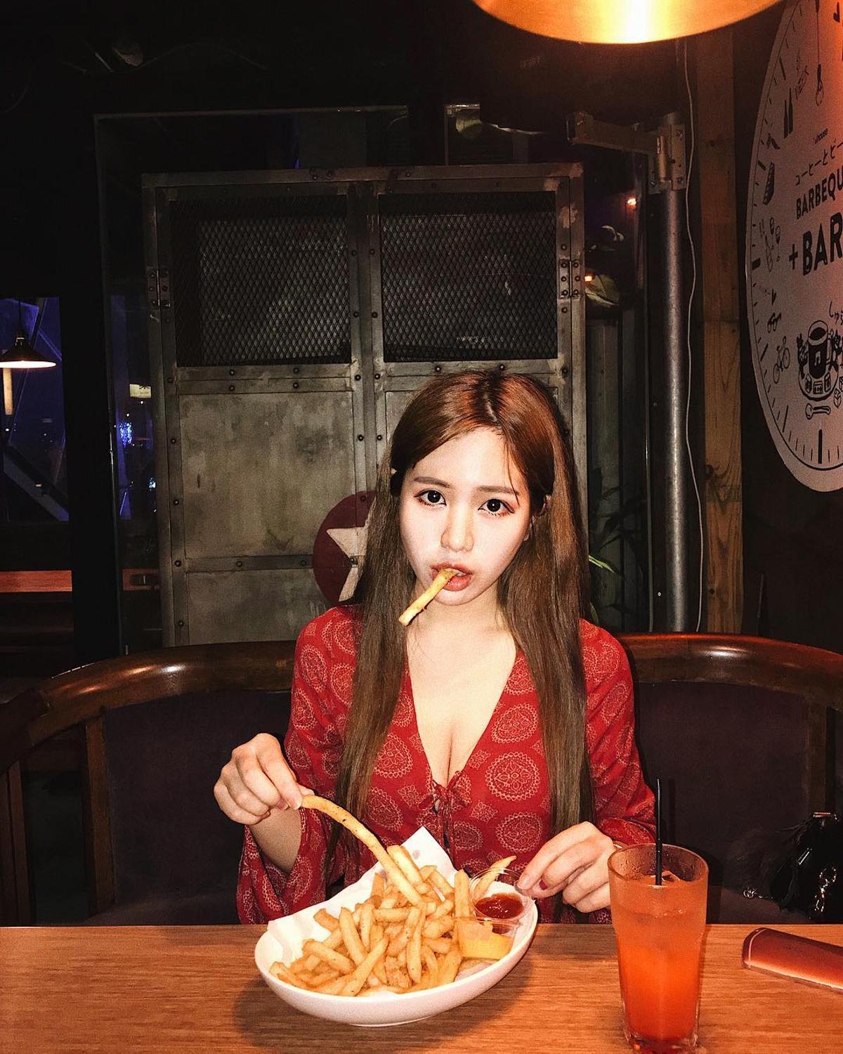 Sarre弥海砂 is a beautiful woman.-第1章-图片19