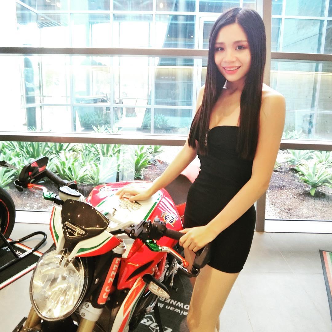 YuYu 奶茶兒 香郁甜美奶茶妹-第1章-图片8