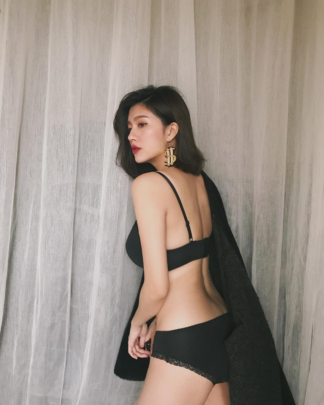 High-quality Taiwanese sister Sansan Sansan Yellow Big Belly Bikini Under Bitter-第1章-图片4