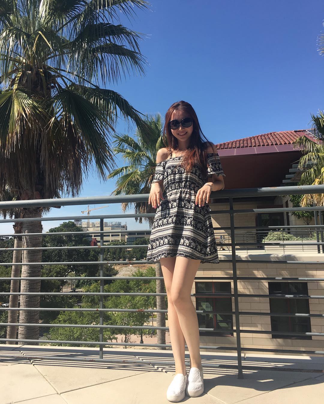 港姐亞軍何依婷IG私房美照-第1章-图片4