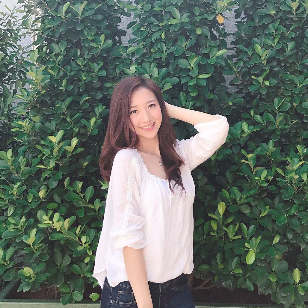 港姐亞軍何依婷IG私房美照-第1章-图片13