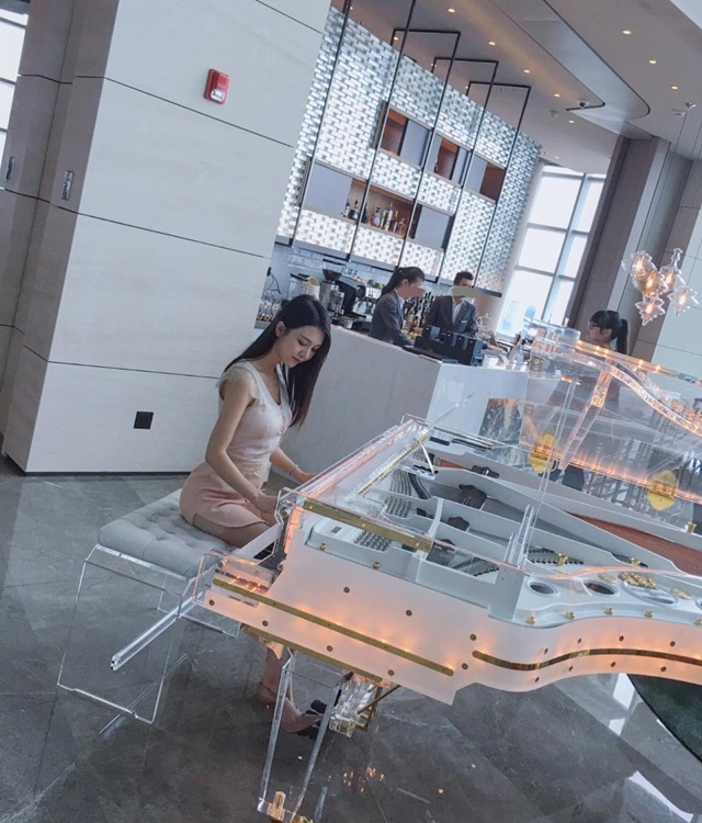 韓國爆乳女主播 Crystal Lee