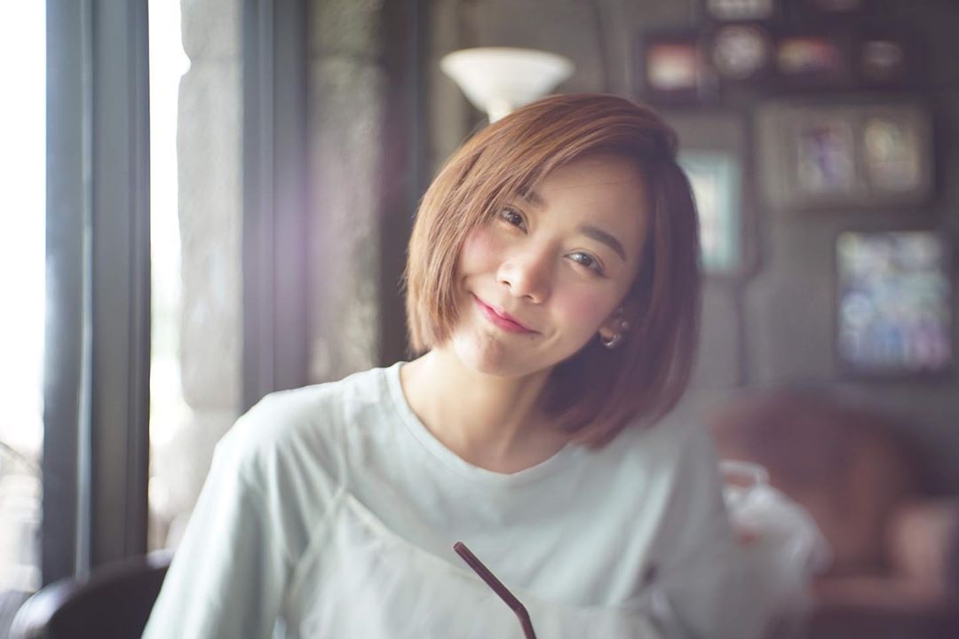 短髮巨奶妹 超勾人眼神看了就頭暈眼花-第1章-图片15