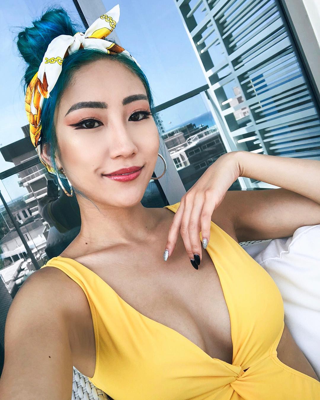 Christina Eam 這位美女可能忘了 這髮色在古歐洲是特殊行業專用-第1章-图片23