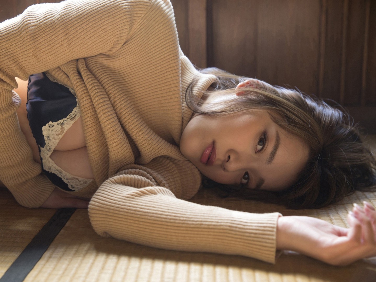 都丸紗也華, ＦＲＩＤＡＹデジタル寫真集 「誘惑」(2017.06.30)-第1章-图片17