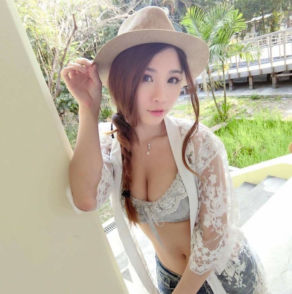 17平台女主播陳姿含 火辣身材外拍寫真-第1章-图片39