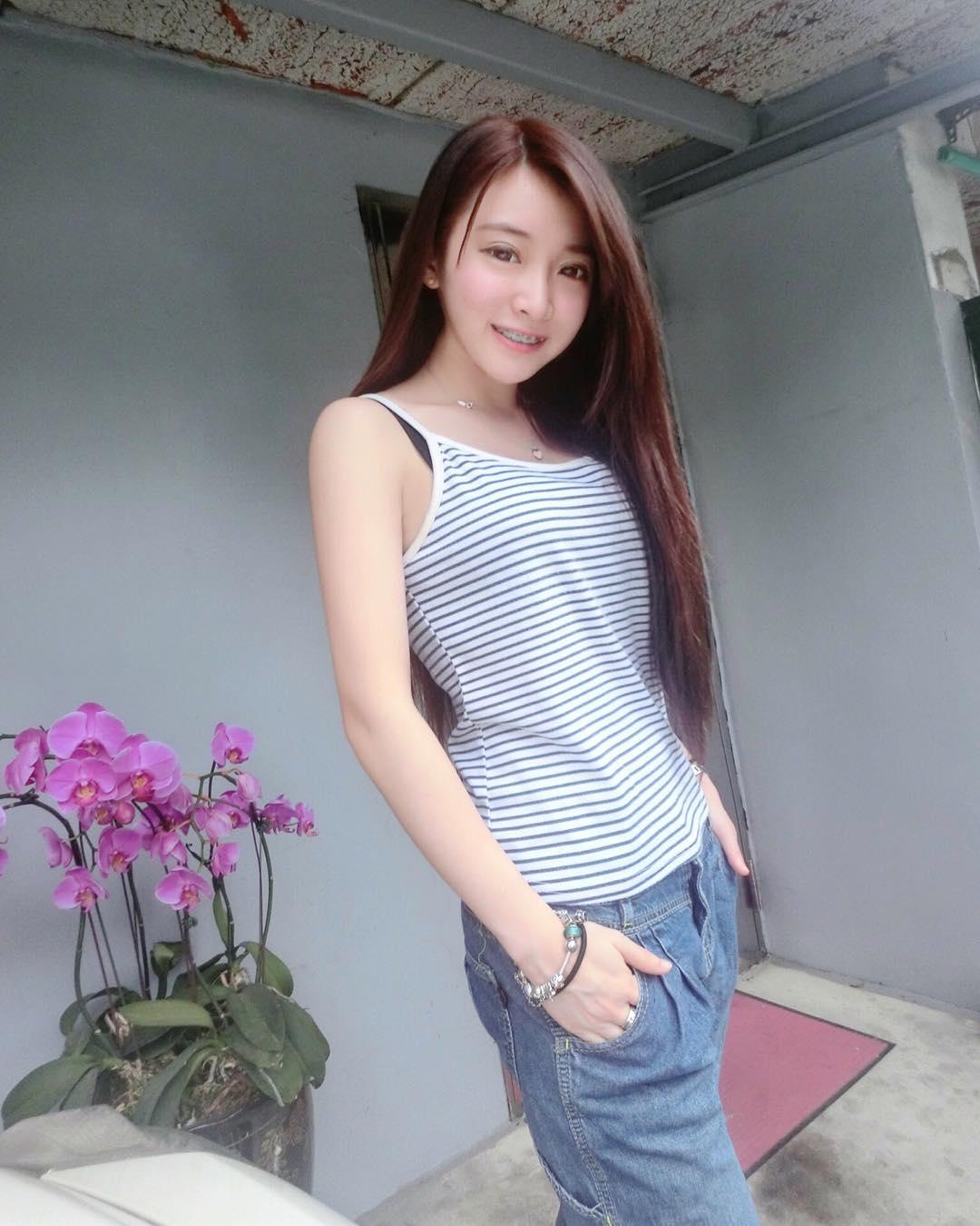 Rebeca小花 好甜美的展場sg正妹-第1章-图片7
