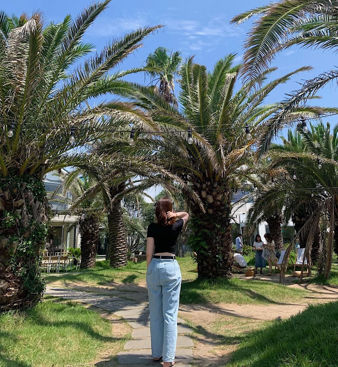 甜美外表私藏巨雪白奶 一手無法掌握太犯規-第1章-图片2