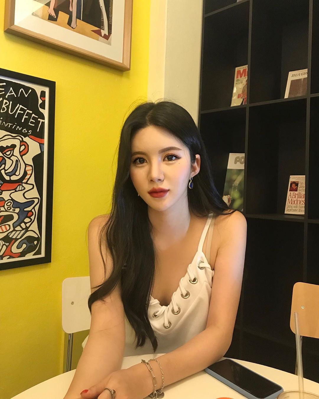 大眼甜姊兒舉手投足好魅惑 讓你移不開視線-第1章-图片4
