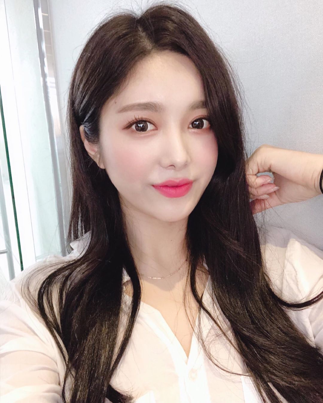 渾圓雪白美乳罩不住 顏值乳量成正比讓網友大推-第1章-图片17