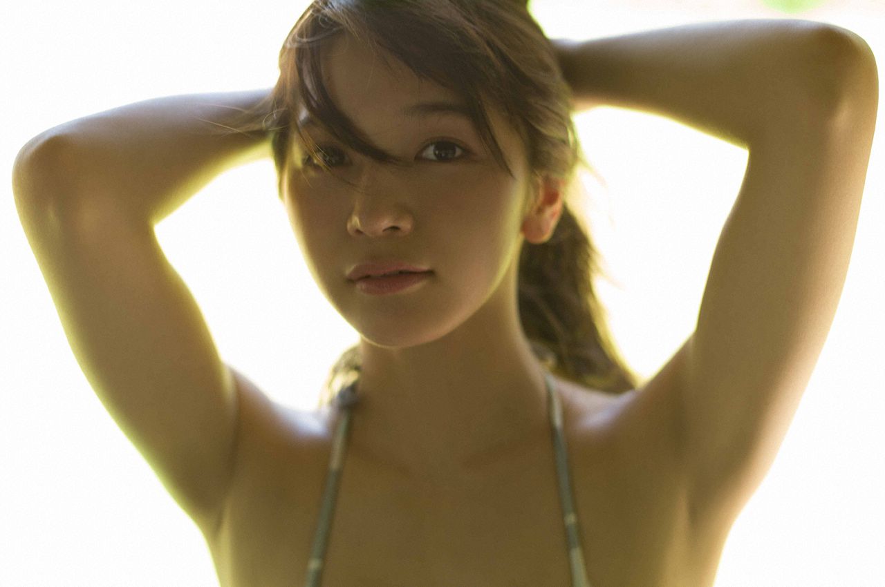 傳谷英里香 性感泳裝初展露 呈現自己最美的體態-第1章-图片1