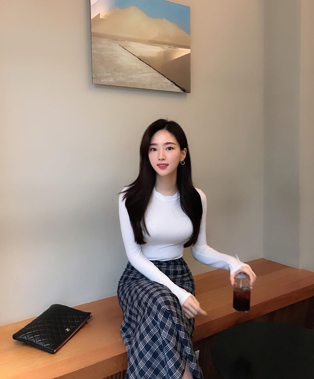 渾圓嫩乳超飽滿 撩人姿態讓大家戀愛感爆棚-第1章-图片6