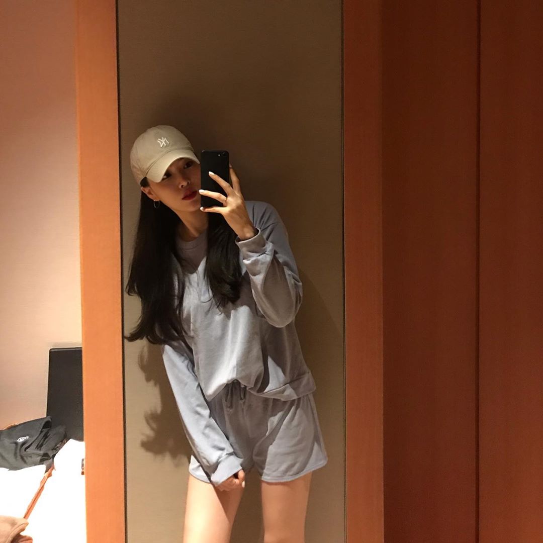 渾圓嫩乳超飽滿 撩人姿態讓大家戀愛感爆棚-第1章-图片11