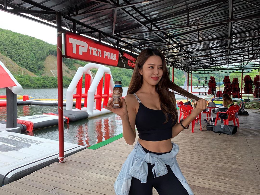 牛奶肌雪乳韓國妹 超飽滿胸型讓人口水直流-第1章-图片9