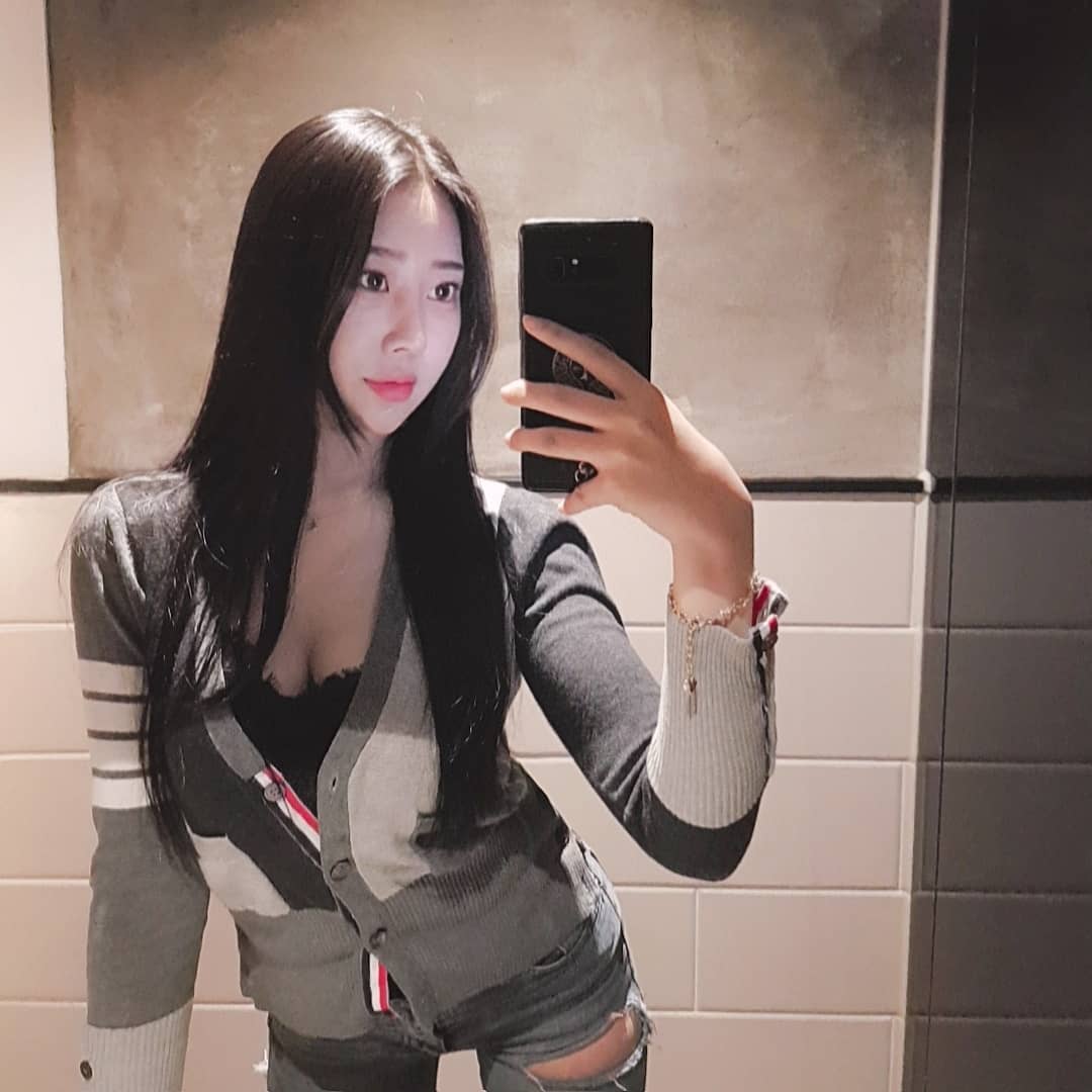 超狂水滴美乳不吝嗇展現 乳香四溢讓我眼神離不開-第1章-图片19