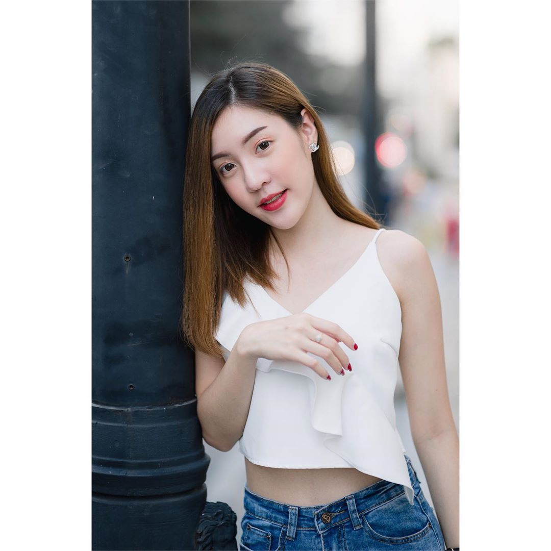 清純外表白皙美肌 靦腆微笑讓網友秒圈粉-第1章-图片7