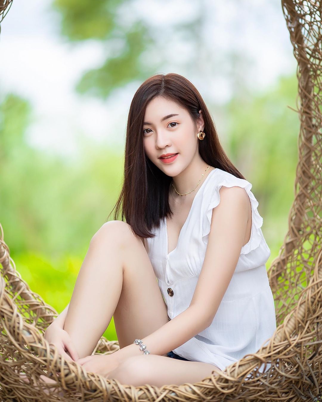 清純外表白皙美肌 靦腆微笑讓網友秒圈粉-第1章-图片12