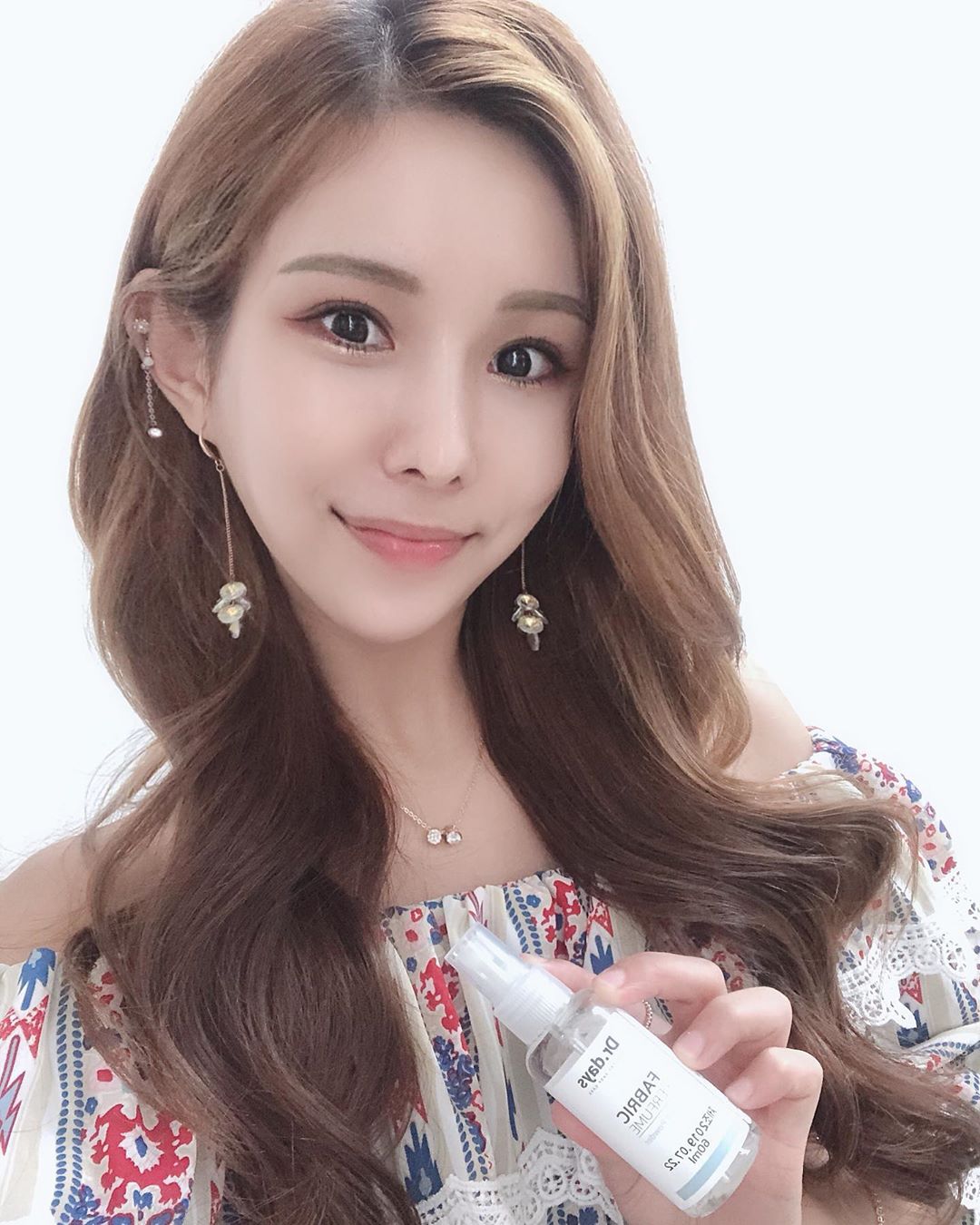 渾圓巨乳下的水蛇腰好明顯 黃金比例身材讓人戀愛-第1章-图片3