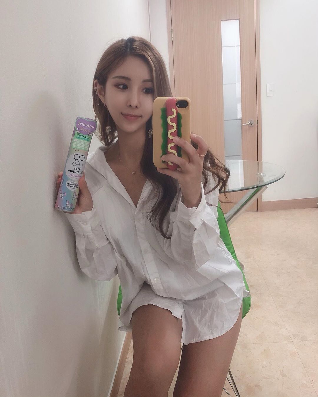 渾圓巨乳下的水蛇腰好明顯 黃金比例身材讓人戀愛-第1章-图片4