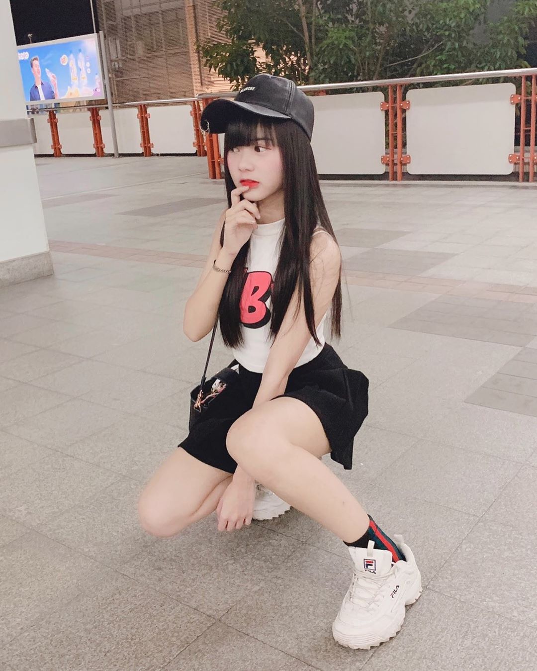 纖細蜜腿小隻馬 清新模樣讓網友好想疼愛她-第1章-图片12