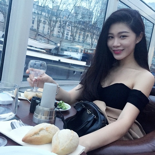 渾圓飽滿的氣質正妹 Chienwei Hah-第1章-图片4