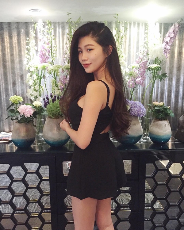 渾圓飽滿的氣質正妹 Chienwei Hah-第1章-图片12