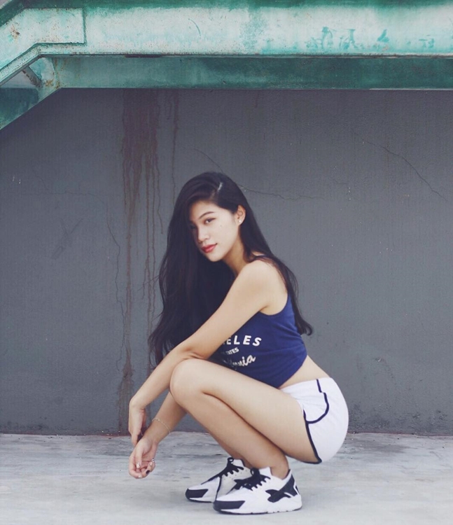 渾圓飽滿的氣質正妹 Chienwei Hah-第1章-图片16