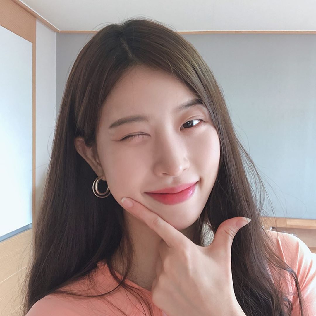 成熟長髮泡菜御姊 超巨深邃美乳能看一整天-第1章-图片9