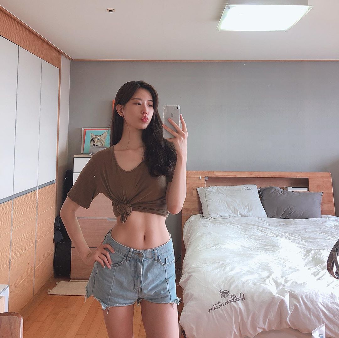 成熟長髮泡菜御姊 超巨深邃美乳能看一整天-第1章-图片14