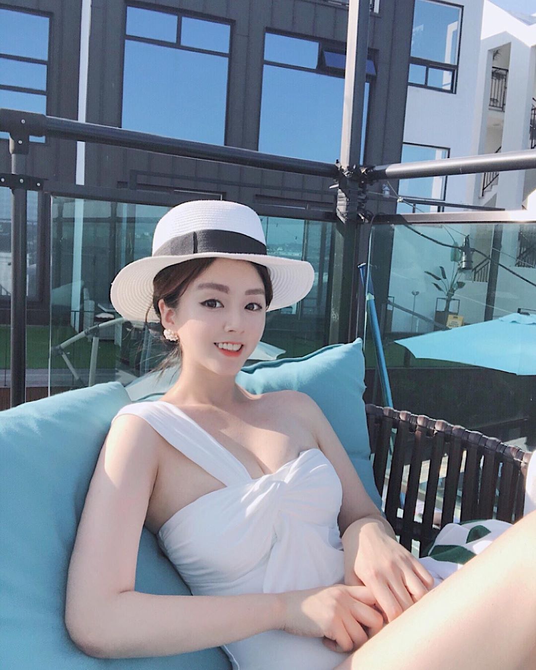 奶腰顏值好完美 吹彈可破雙峰果然極品-第1章-图片6