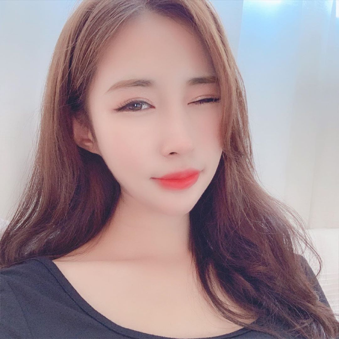 甜美作風天菜等級 白裡透紅肌膚超惹火-第1章-图片1